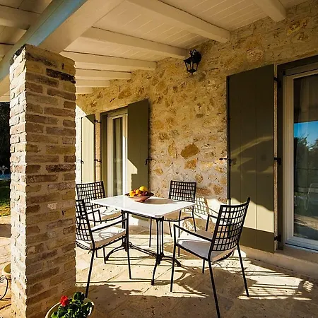 Piccolo Paradiso Línia